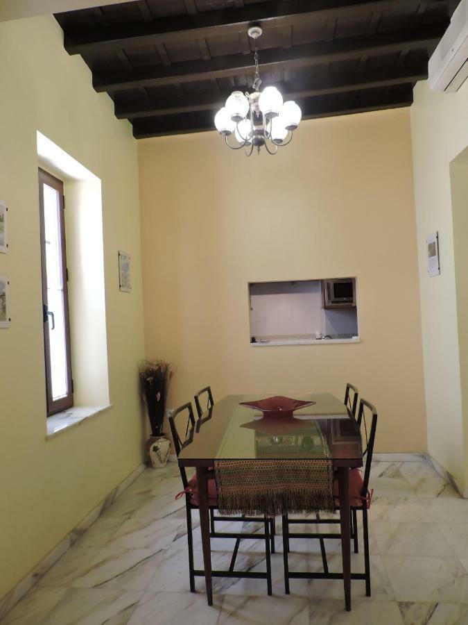 Casa Sevillana Extérieur photo